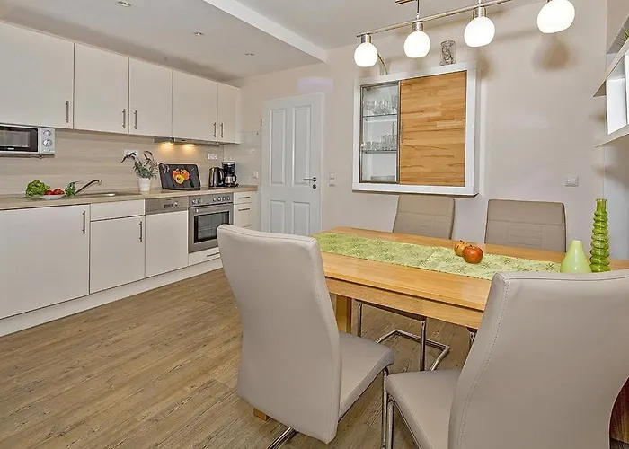 Strand-park Strand-park 202 아파트 제바트헤링스도르프